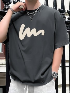 Eye-Catching Line Graphic Tee - Comfort Fit, Breathable Fabric for Summer Outings, Durable Crew Neck Men's T-Shirt